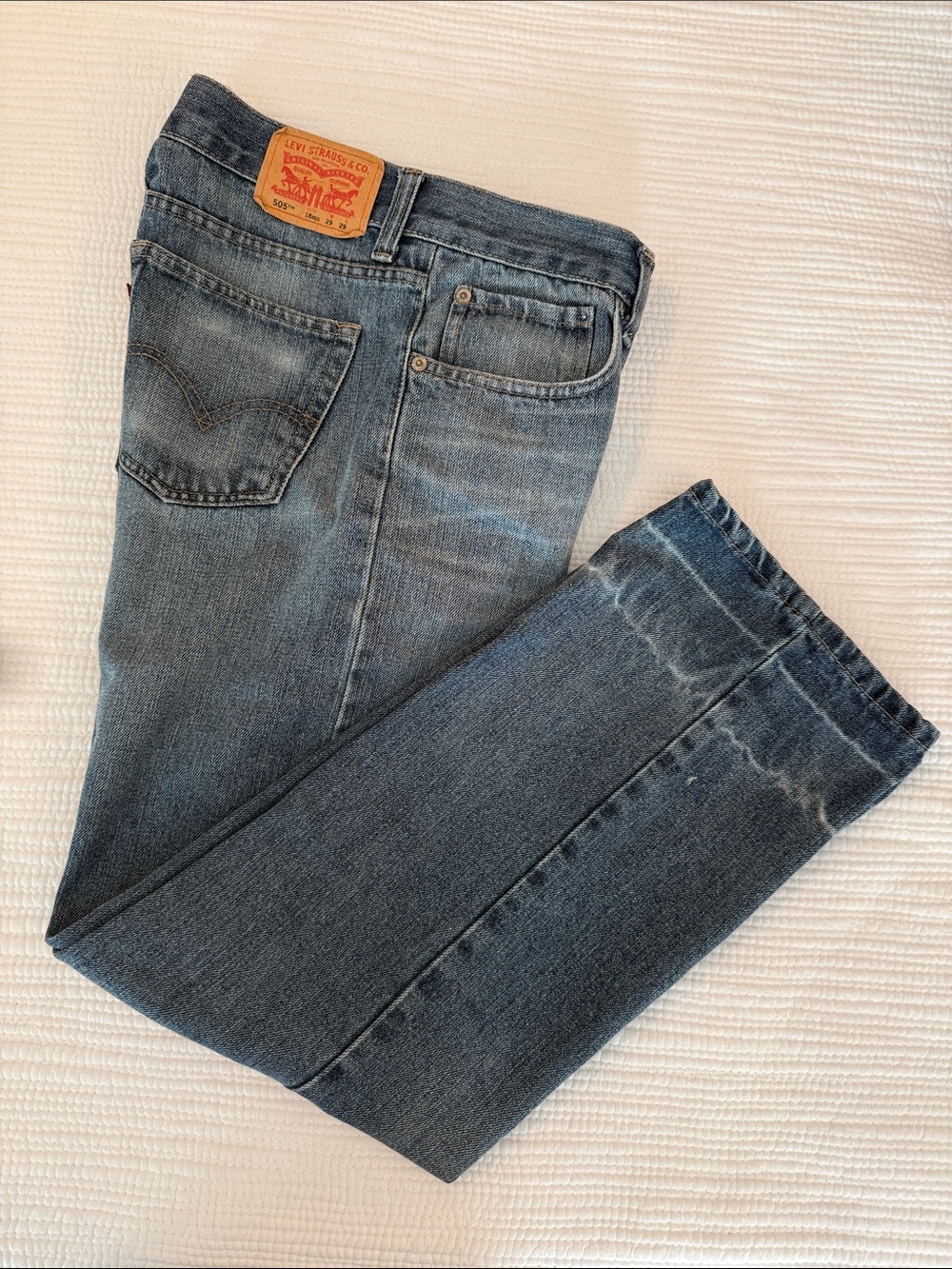 Levi's Unisex Faded Blue Straight Jeans